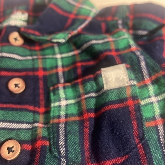 Carters - Child of mine plaid shirt long sleeves size 3-6 m - Picture 3 of 5
